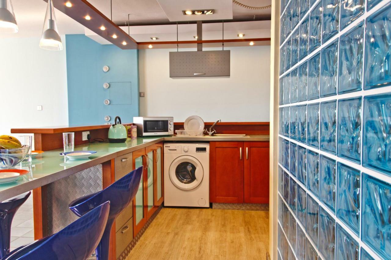 Morpheus Apartment Лимасол Екстериор снимка